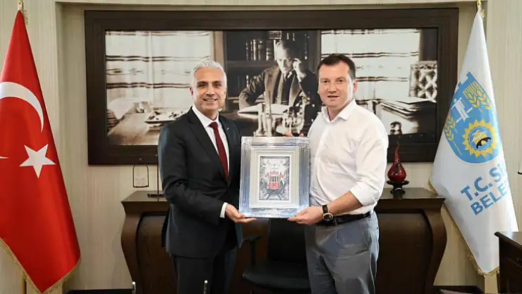 Başkan Balcıoğlu, İETT Genel Müdürü İrfan Demet'i makamında ağırladı