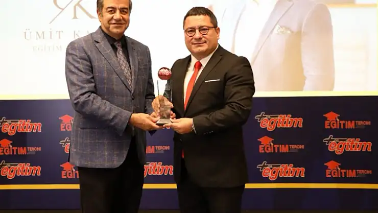 Mektebim Koleji ve Ümit Kalko Ödüllere Doymuyor!