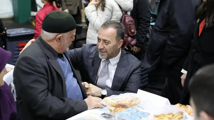 Ramazan çadırında şehit ve gaziler onuruna iftar düzenlendi