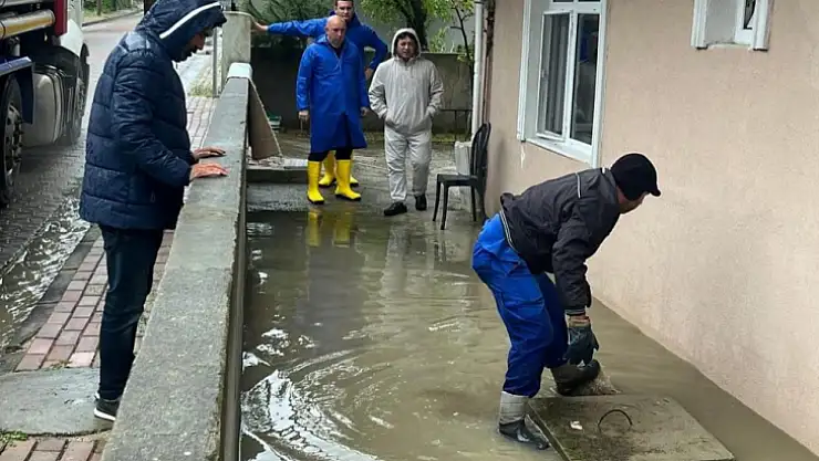 Silivri'de şiddetli yağmura hızlı müdahale