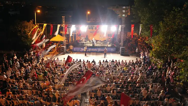 Silivri'de yaz sezonu coşkulu konser ile başladı
