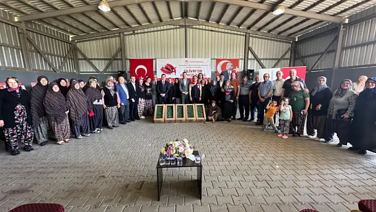 Silivri İlçe Tarım Müdürlüğü'nden Kırmızı Biber Fidesi desteği