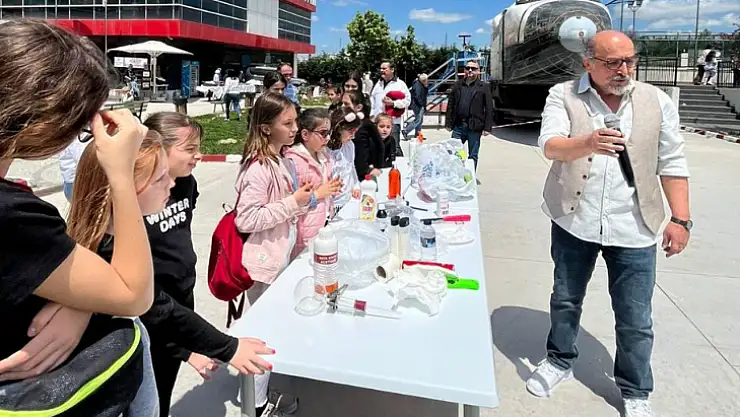 Silivri Mektebim'de Bilim Şenliği düzenlendi