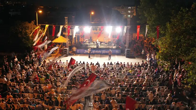 Silivri'de yaz sezonu coşkulu konser ile başladı